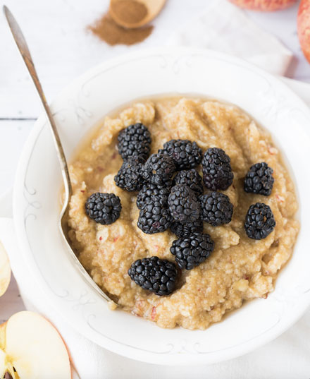 Banana Oatmeal With Blackberries