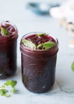 Lemon Balm Wild Blueberry Iced Tea 