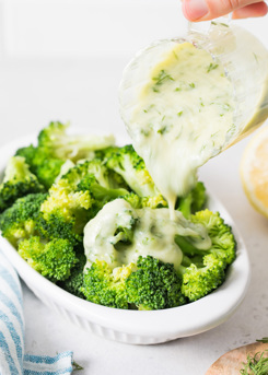 Broccoli With Zucchini Ranch Sauce