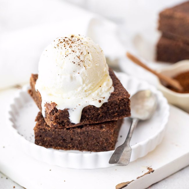 Chaga Date Brownies