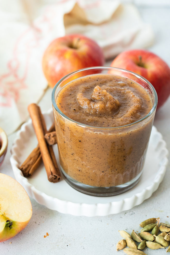 Spiced Chaga Apple or Pear Sauce